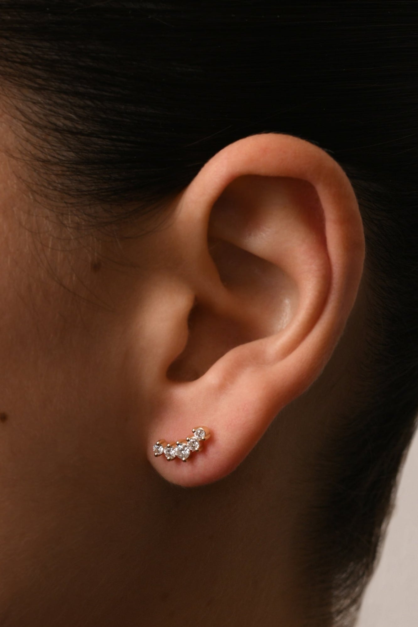 5 Diamonds Set Earring
