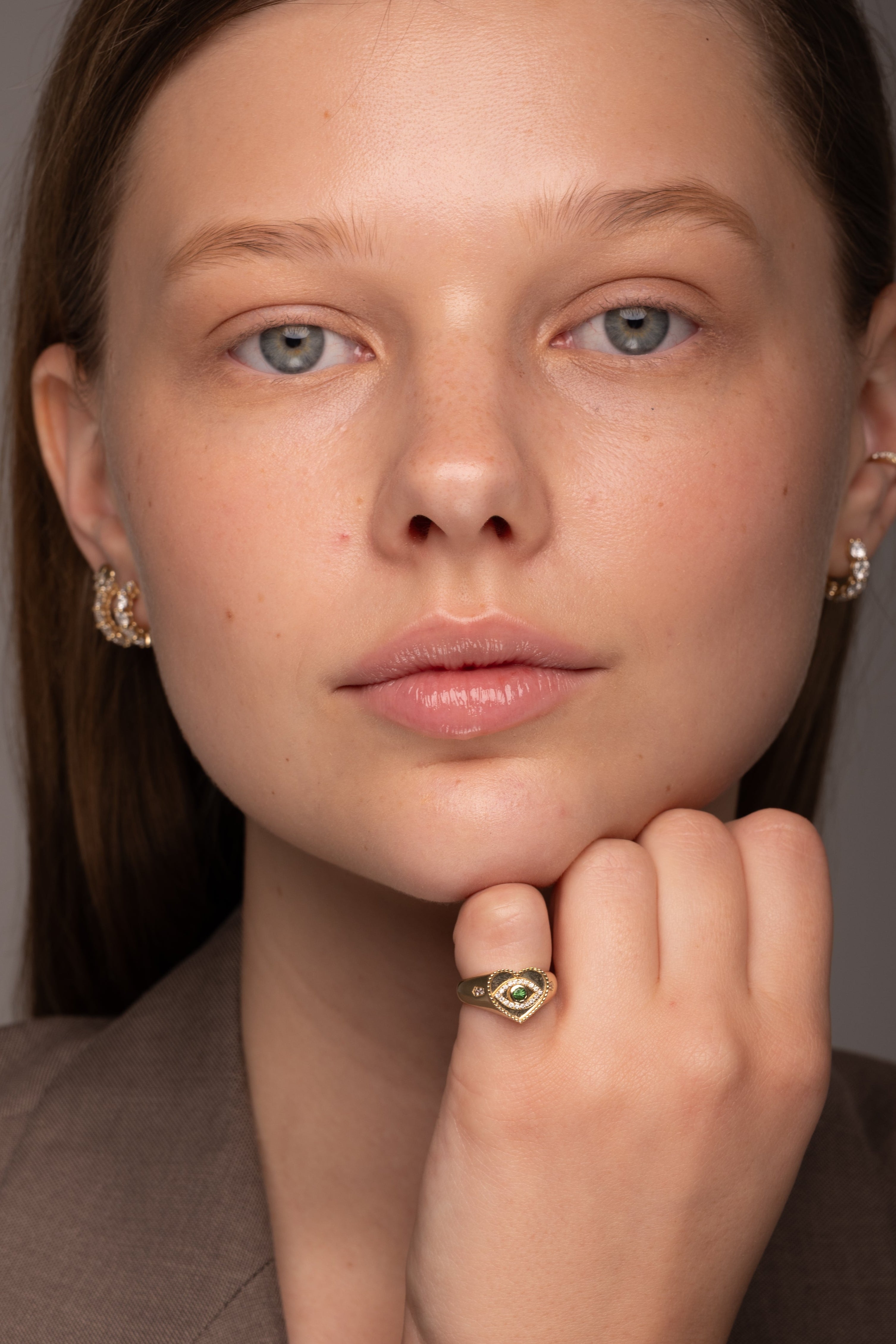 Eye Heart Signet Ring